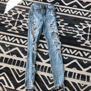 American eagle ripped jeans 👖